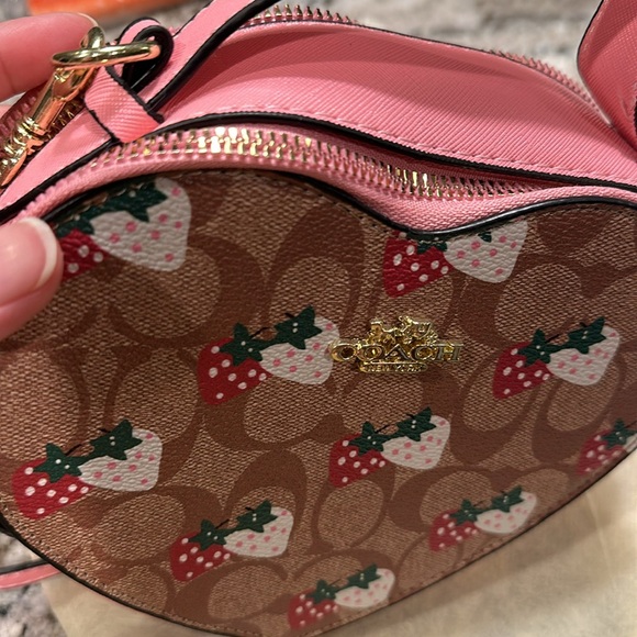 Brand new coach crossbody bag never use - Picture 6 of 7